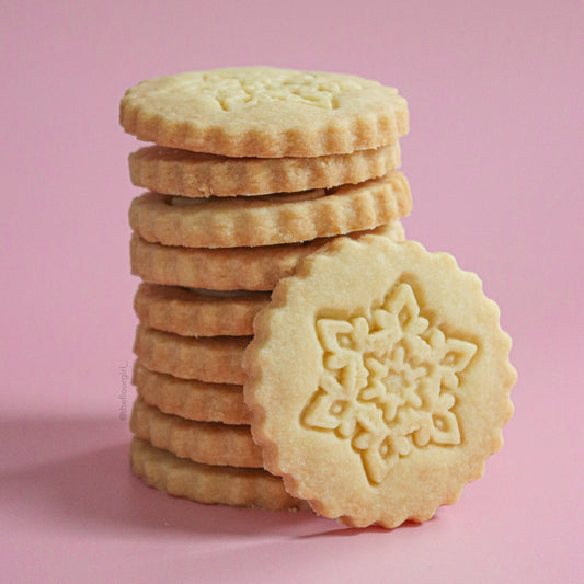 Classic Christmas Shortbread Cookies